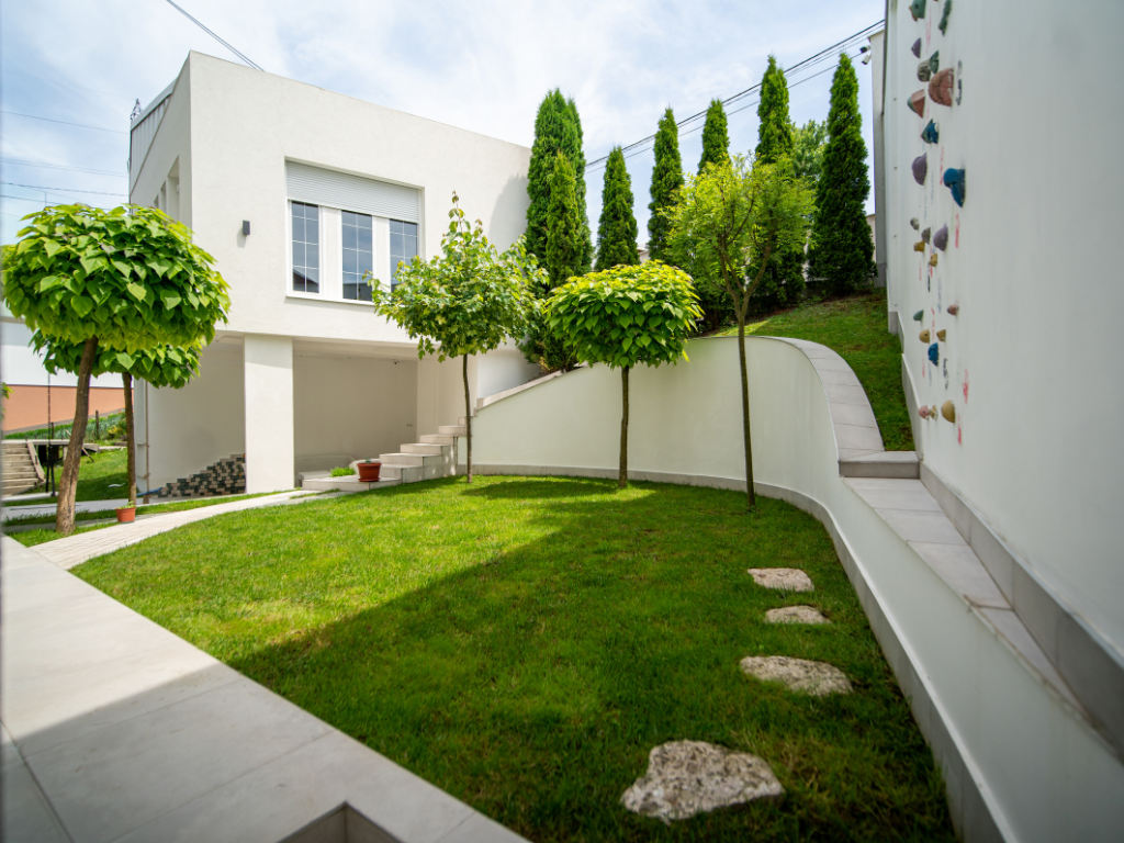 Custom outdoor design